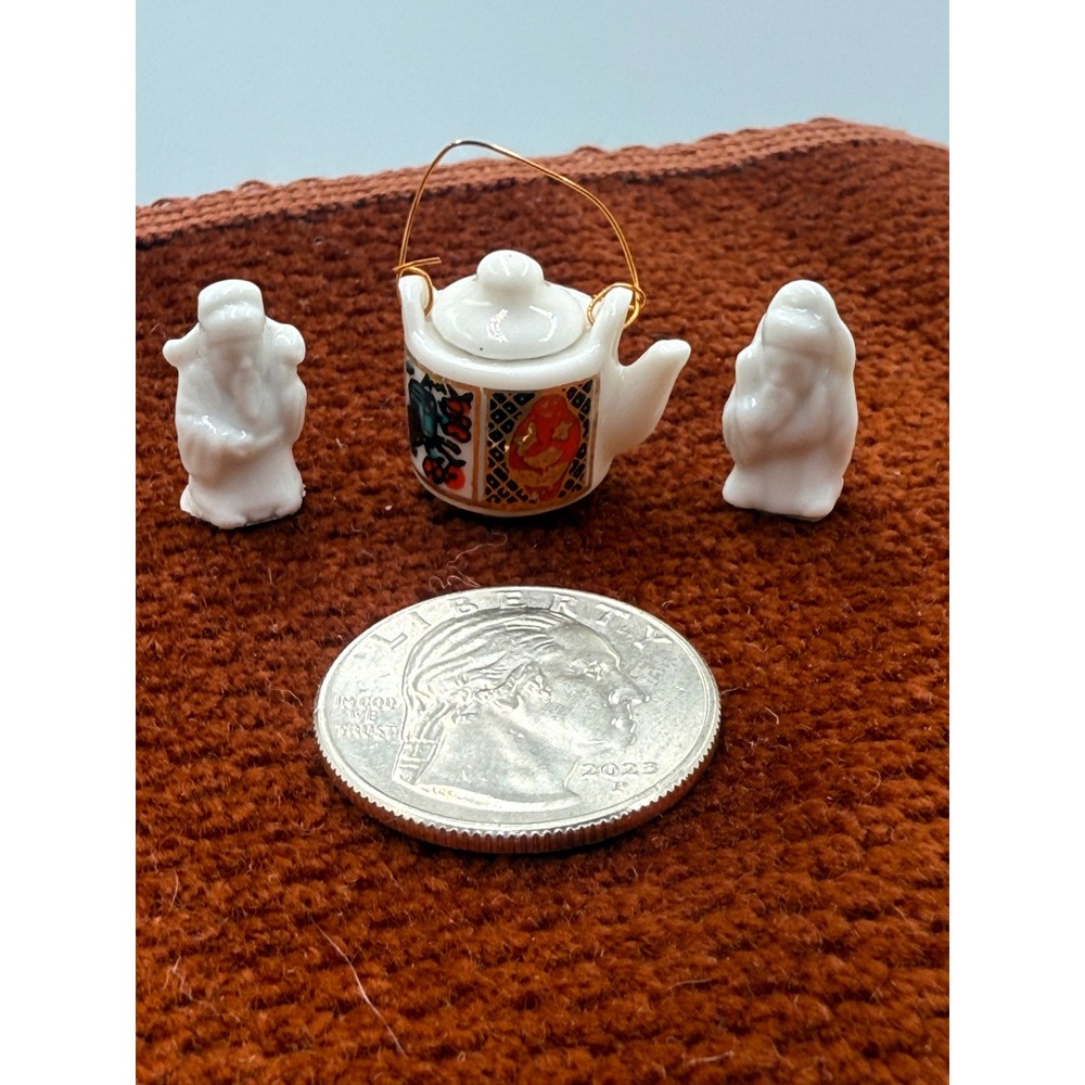 Miniature Porcelain Tea Set Teapot with‎ Wire Handle and 2 Small Figurines